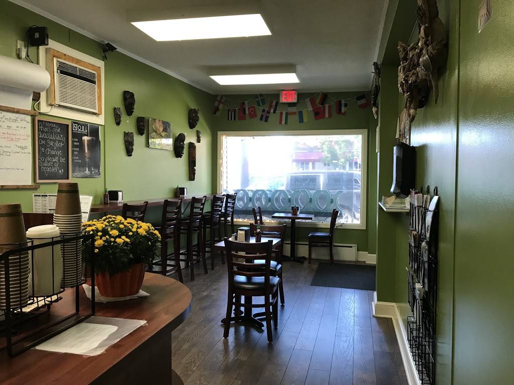Green Lotus Cafe | cafe | 349 Main St, Hyannis, MA 02601, USA | 5087751067 OR +1 508-775-1067