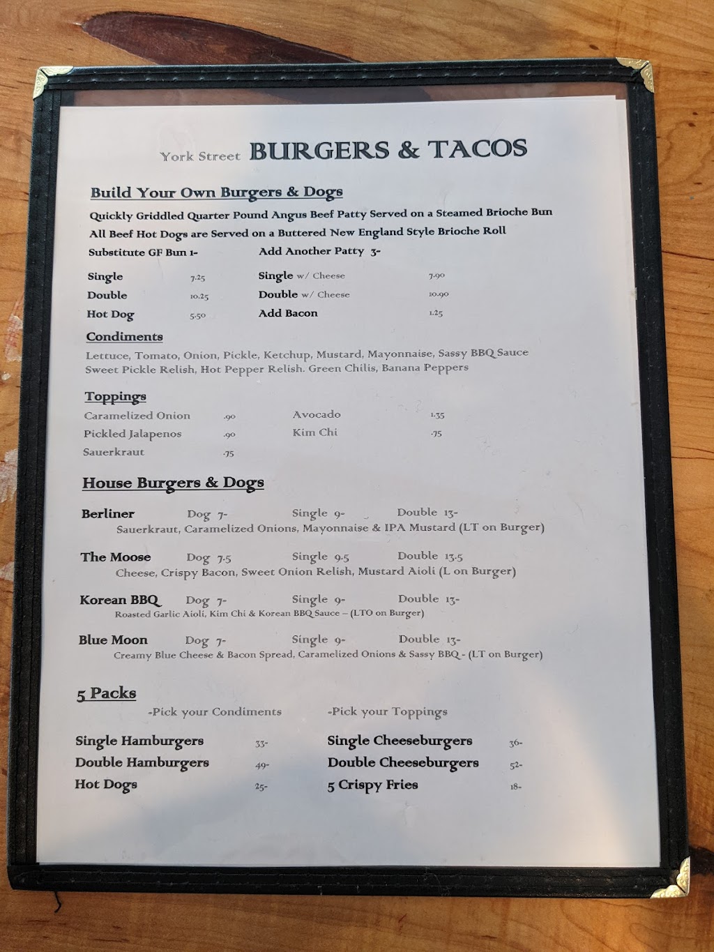 Moose Burger | restaurant | 7 York St, York, ME 03909, USA | 2073518019 OR +1 207-351-8019