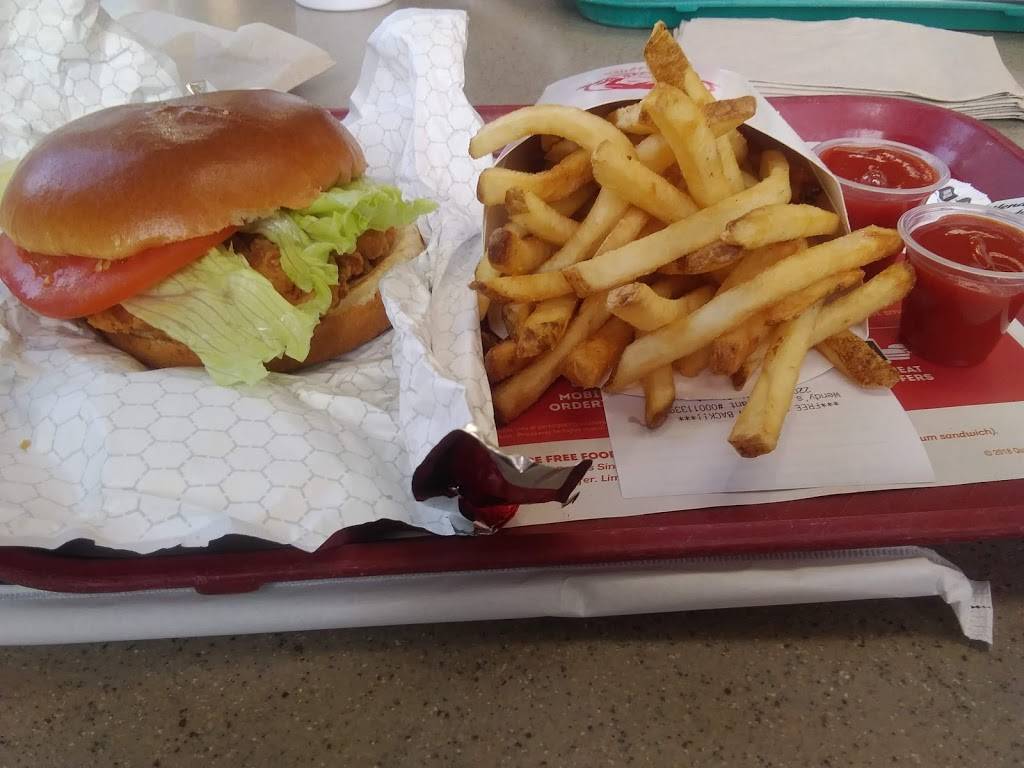 Wendys | restaurant | 2207 W 12th St, Erie, PA 16505, USA | 8144544441 OR +1 814-454-4441