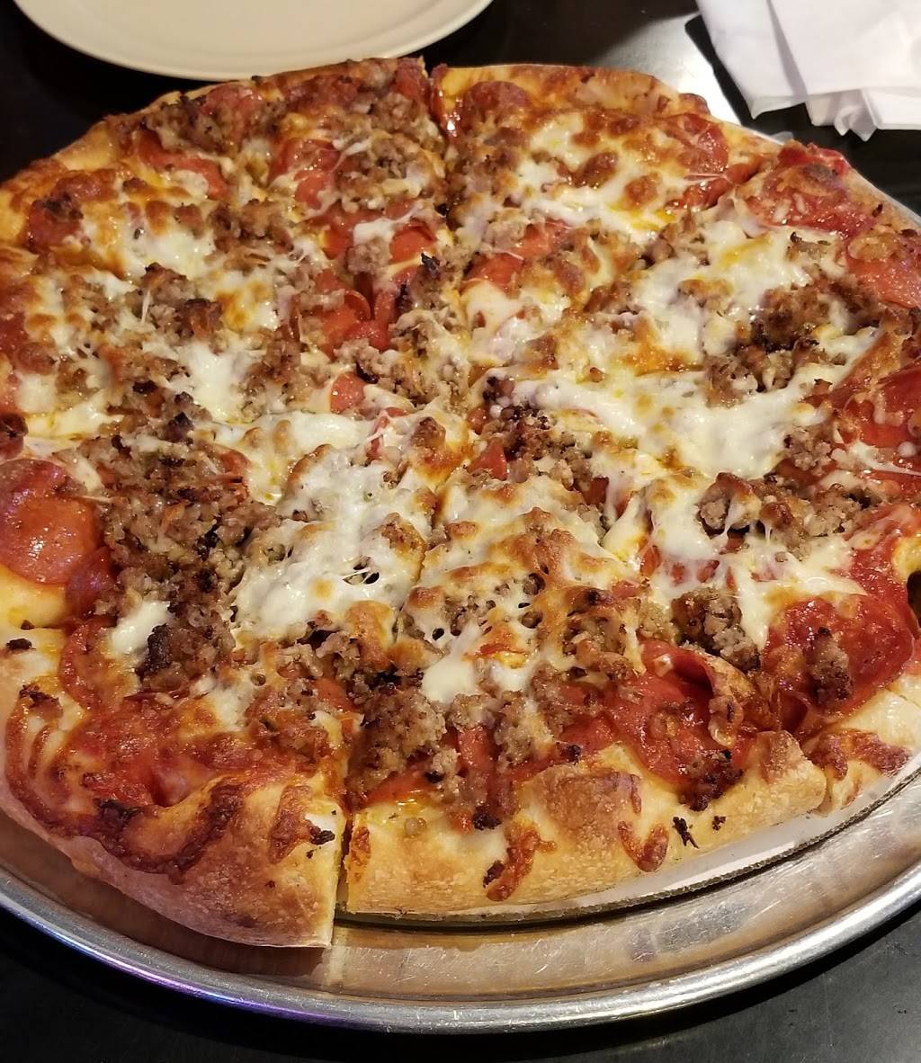 Warehouse Pizza | restaurant | 2340 D St, La Verne, CA 91750, USA | 9095932714 OR +1 909-593-2714