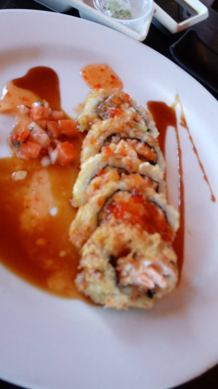 2 Die For Sushi | restaurant | 7625 Topanga Canyon Blvd, Canoga Park, CA 91304, USA | 8189992008 OR +1 818-999-2008