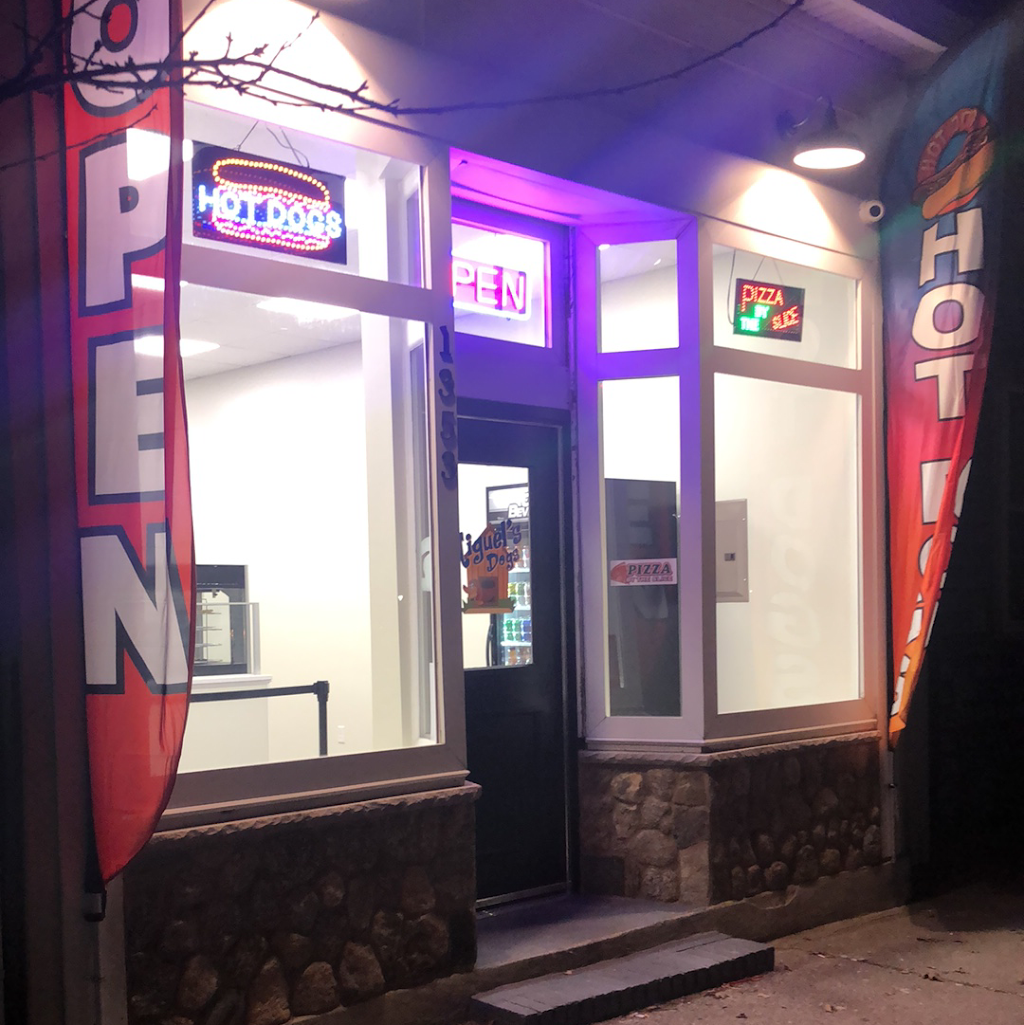 Miguels Dogs | restaurant | 1353 Purchase St, New Bedford, MA 02719, USA | 5089791209 OR +1 508-979-1209