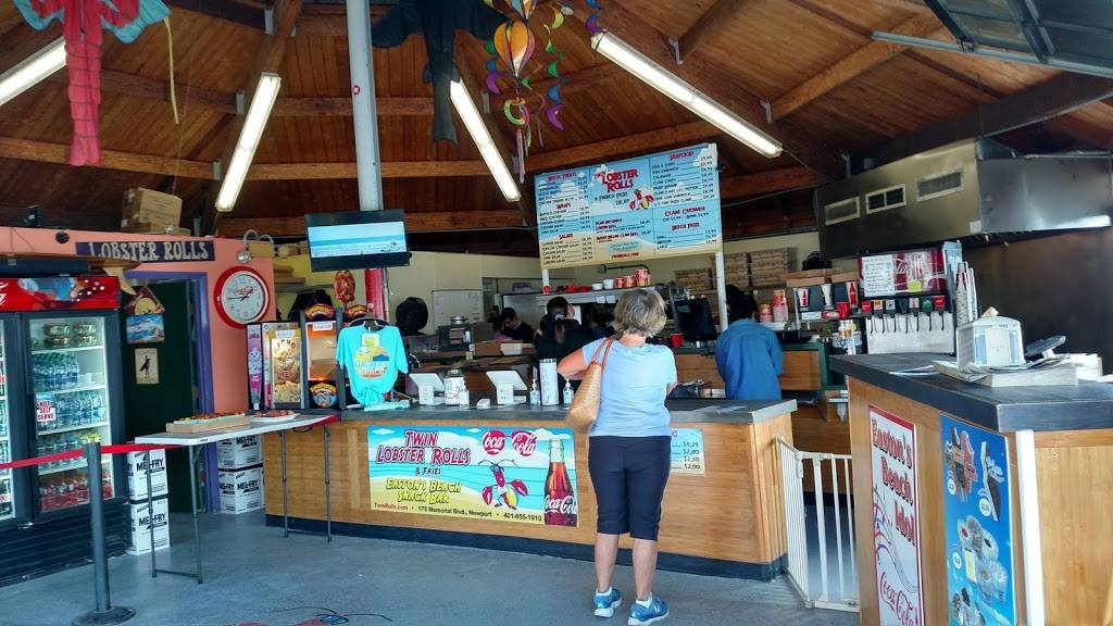 Eastons Beach Snack Bar | meal takeaway | 175 Memorial Blvd, Newport, RI 02840, USA | 4018551910 OR +1 401-855-1910