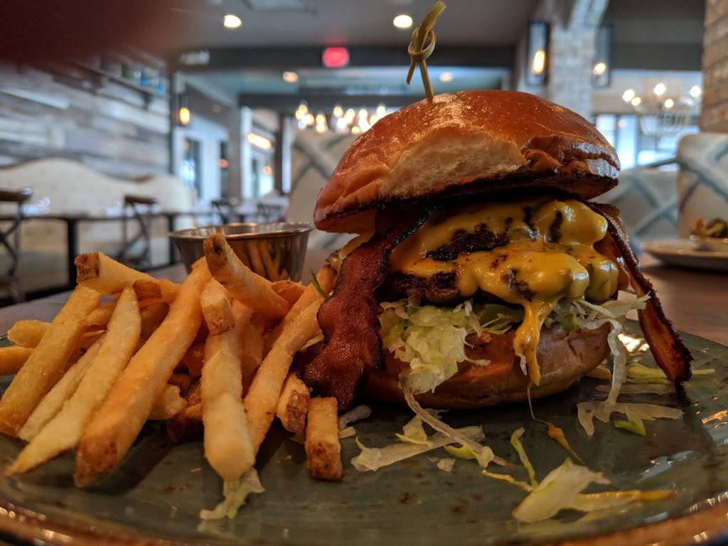 Tavern & Table | restaurant | 100 Church St, Mt Pleasant, SC 29464, USA | 8433529510 OR +1 843-352-9510