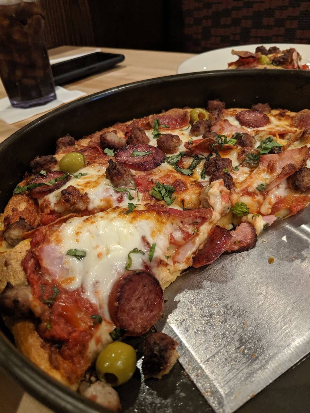 Old Chicago | restaurant | 2950 E Germann Rd, Chandler, AZ 85286, USA | 4809127170 OR +1 480-912-7170