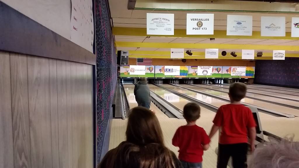 POs Pub & Grill at Pollards Bowl | night club | 1119 S Main St, Versailles, IN 47042, USA | 8126896461 OR +1 812-689-6461