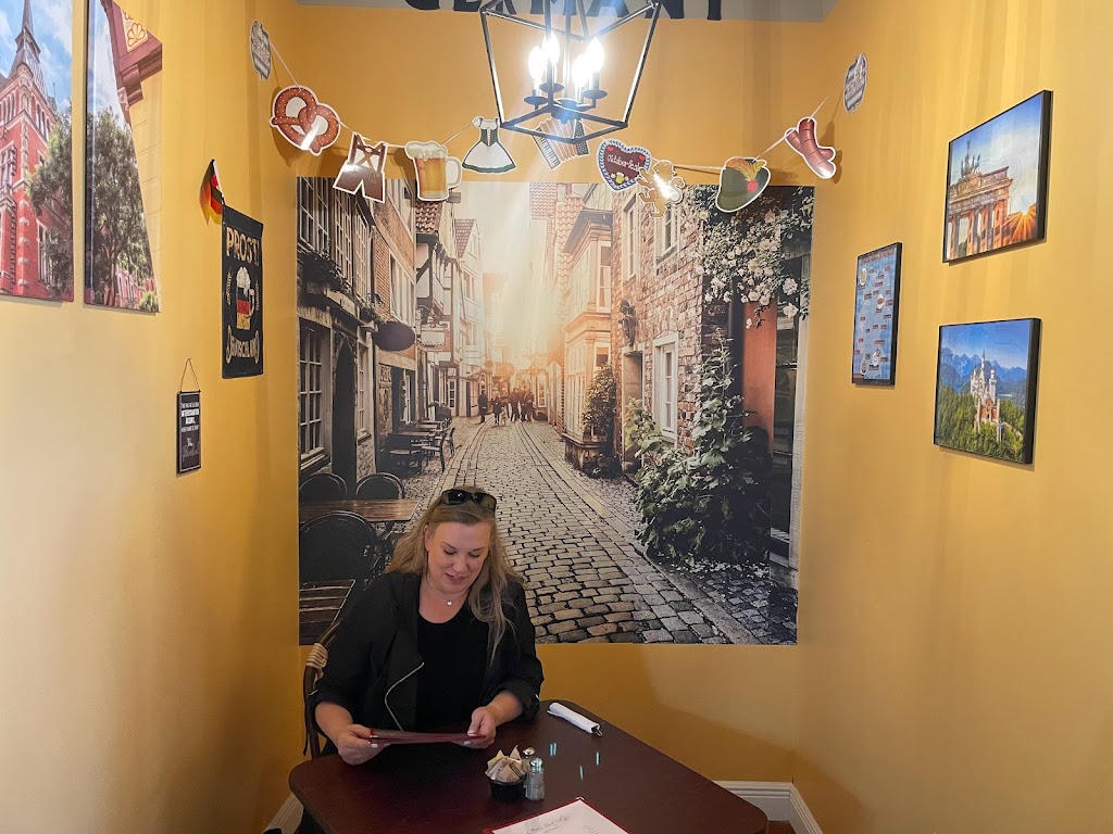 Mona’s French Café | restaurant | 15014 Spring Cypress Rd #230, Cypress, TX 77429, USA | 2812134715 OR +1 281-213-4715