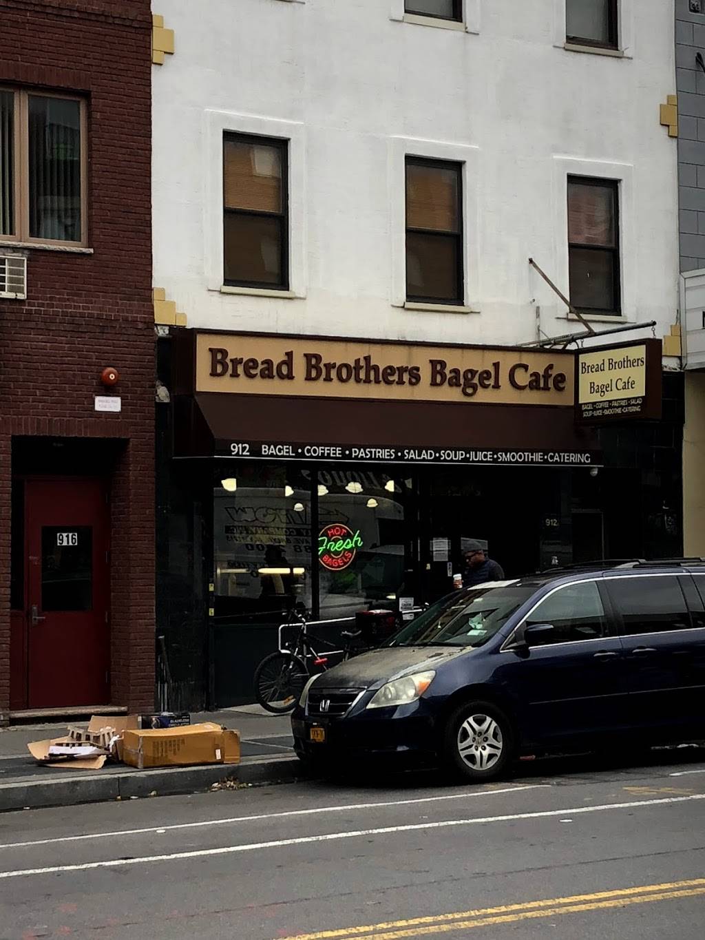 Bread Brothers Bagel Cafe - Greenpoint | restaurant | 912 Manhattan Ave, Brooklyn, NY 11222, USA | 7185763837 OR +1 718-576-3837