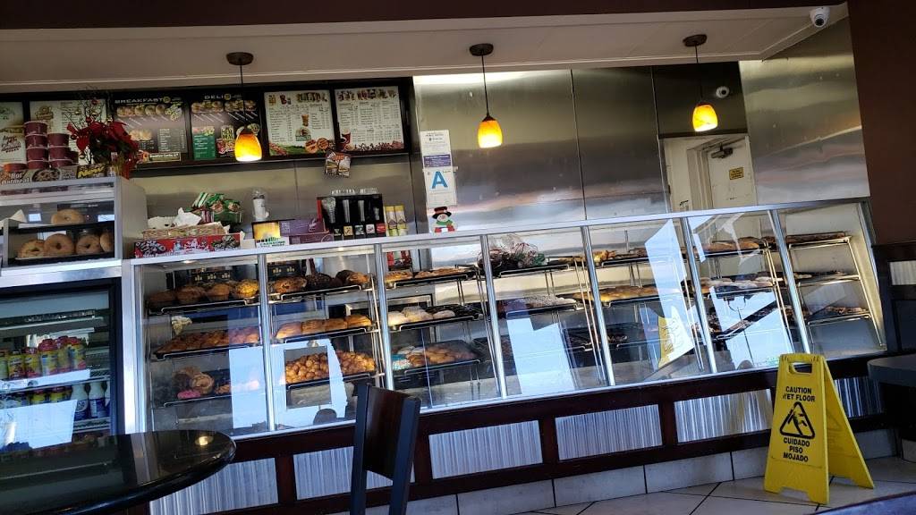 Winchells Donut House | cafe | 14530 Brand Blvd, San Fernando, CA 91340, USA | 8183619017 OR +1 818-361-9017