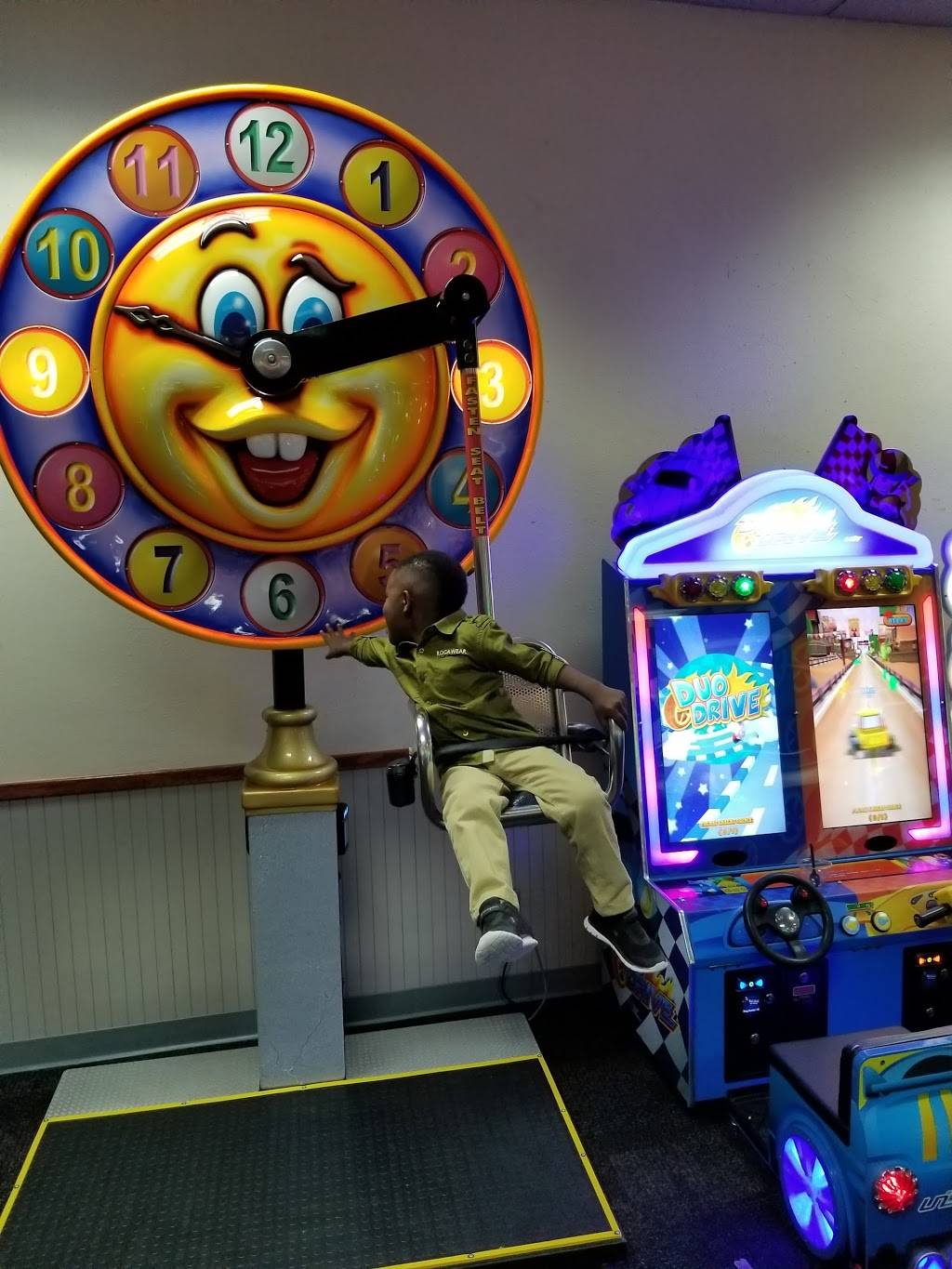 Chuck E. Cheese | restaurant | 740 John R Rd, Troy, MI 48083, USA | 2486160696 OR +1 248-616-0696