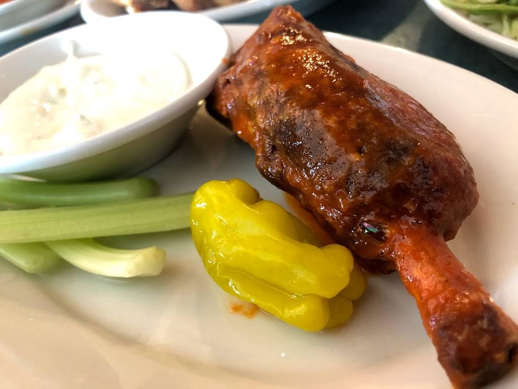 Brewsters Fine Food & Drink | restaurant | 359 Wilson St, Brewer, ME 04412, USA | 2079890444 OR +1 207-989-0444