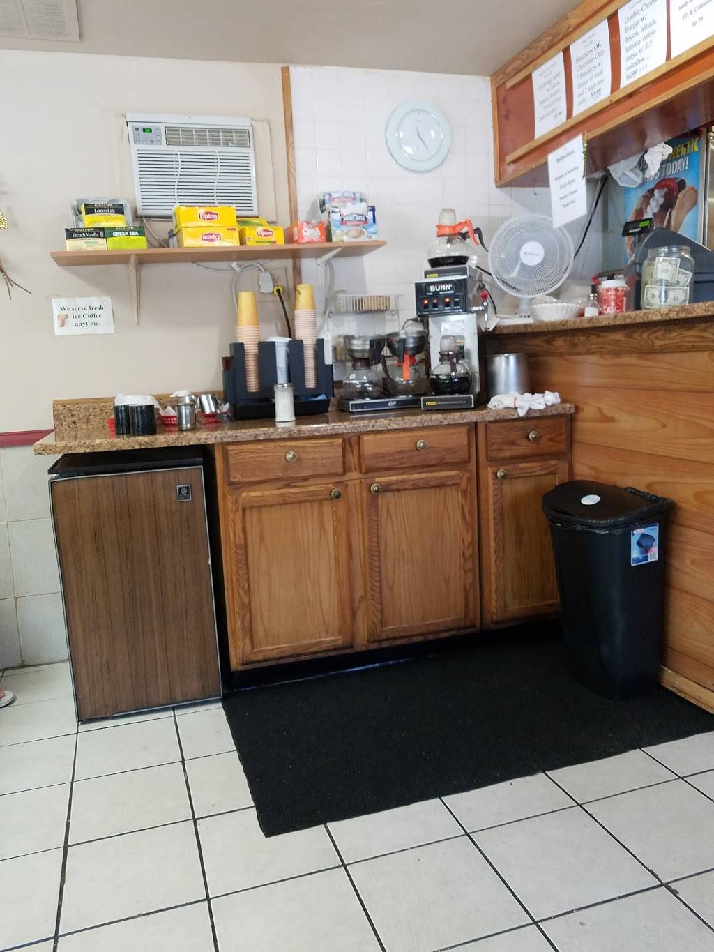 Our Place Restaurant | restaurant | 104 Manalapan Rd, Spotswood, NJ 08884, USA | 7322518800 OR +1 732-251-8800