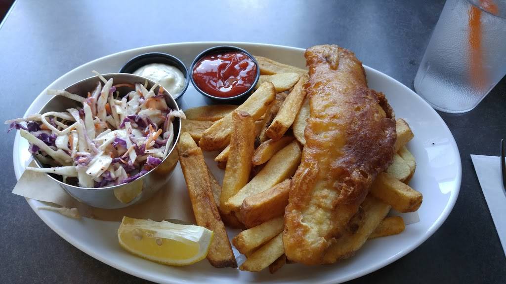 DArcy McGees | restaurant | 1000 Airport Parkway Private, Ottawa, ON K1V 9B4, Canada | 6132482174 OR +1 613-248-2174