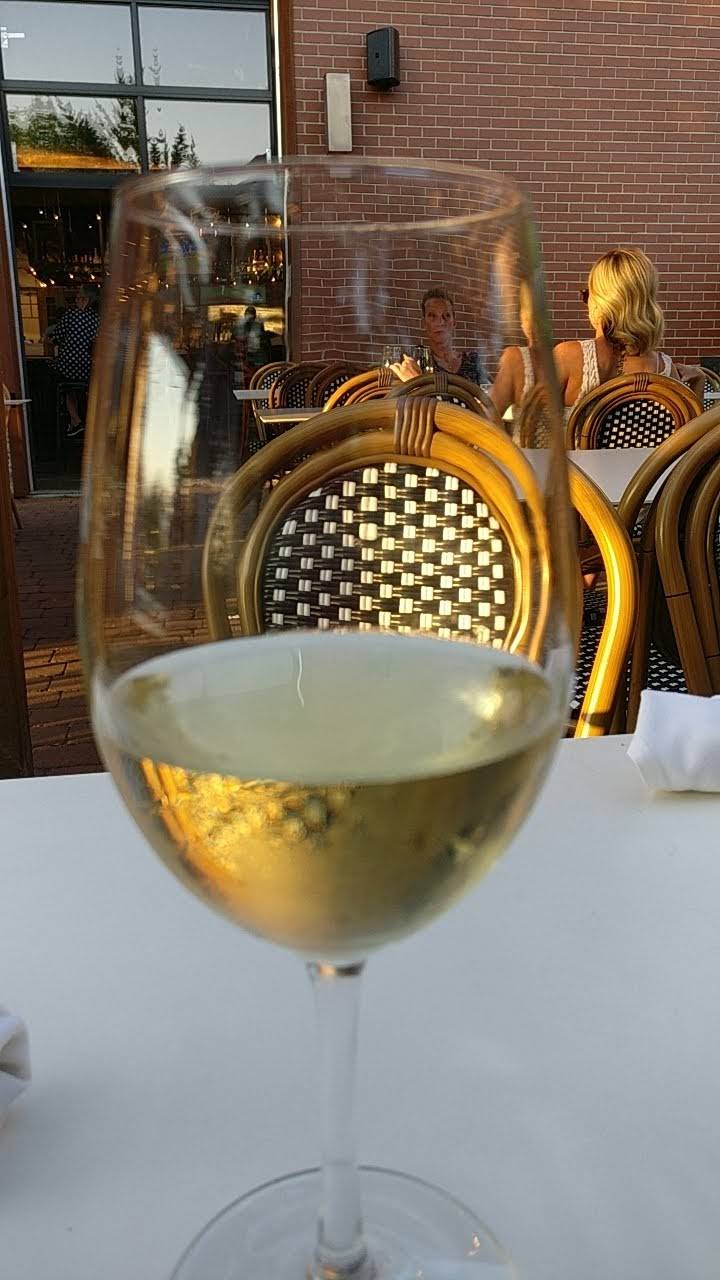 Industria Pizzeria + Bar | restaurant | 582 Chemin de Touraine, Boucherville, QC J4B 5E4, Canada | 4506417167 OR +1 450-641-7167