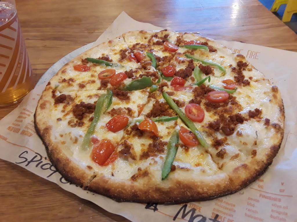 Blaze Pizza | meal takeaway | 1335 W Pacheco Blvd, Los Banos, CA 93635, USA | 2088347995 OR +1 208-834-7995