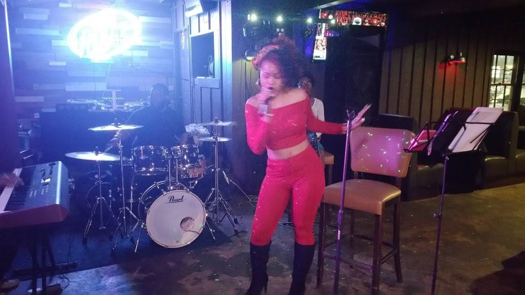 Duvals Bar | restaurant | 675 Opelika Rd, Auburn, AL 36830, USA | 3345217337 OR +1 334-521-7337