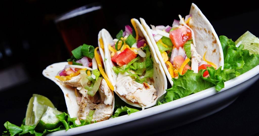 Barnabys of Ridley | restaurant | 2107 MacDade Boulevard, Holmes, PA 19043, USA | 6105225400 OR +1 610-522-5400