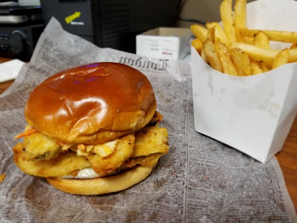 Smack Shack | restaurant | 1302 US-71, Okoboji, IA 51355, USA | 7123328245 OR +1 712-332-8245