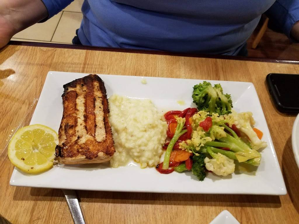 Gianna Via’s Restaurant & Bar | restaurant | 5301 Grove Rd #639, Pittsburgh, PA 15236, USA | 4128826500 OR +1 412-882-6500