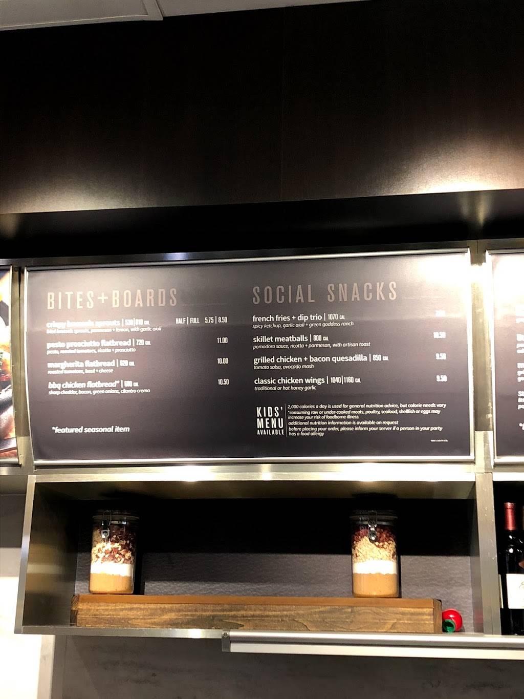 The Bistro – Eat. Drink. Connect.® | restaurant | 2504 N Loop W, Houston, TX 77092, USA | 7136887711 OR +1 713-688-7711