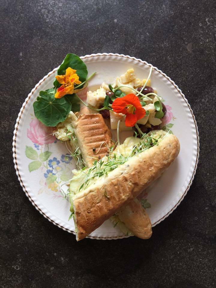 Bistro Tête de cochon | restaurant | 618 Rte Marie-Victorin, Verchères, QC J0L 2R0, Canada | 5146196253 OR +1 514-619-6253