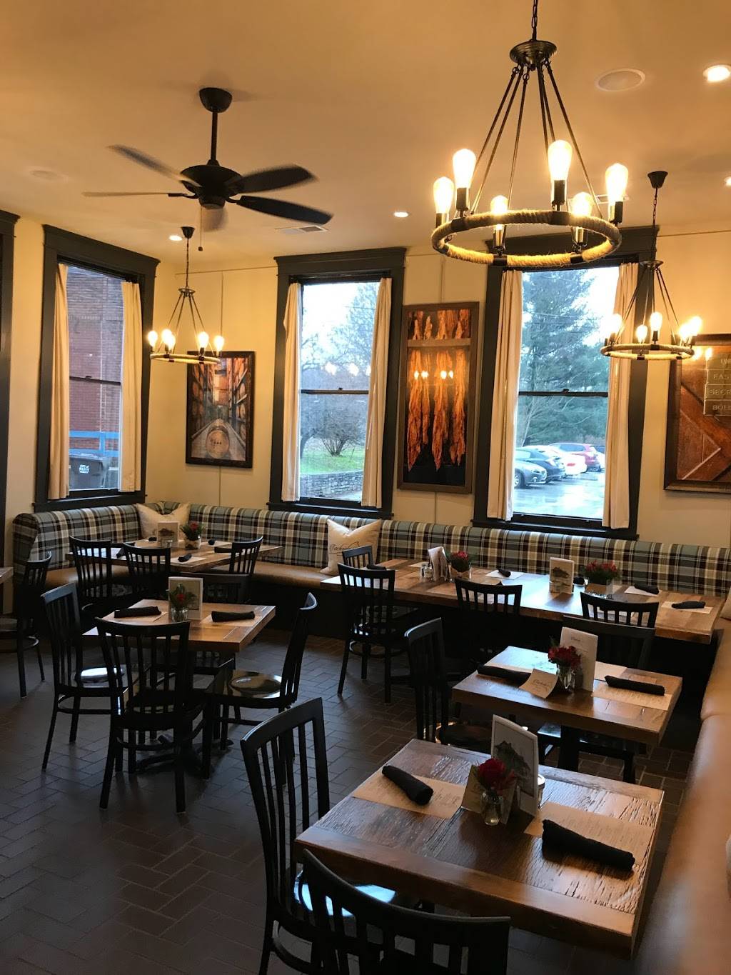 Trackside Restaurant at Paris Train Depot | restaurant | 132 E 10th St, Paris, KY 40361, USA | 8593403010 OR +1 859-340-3010