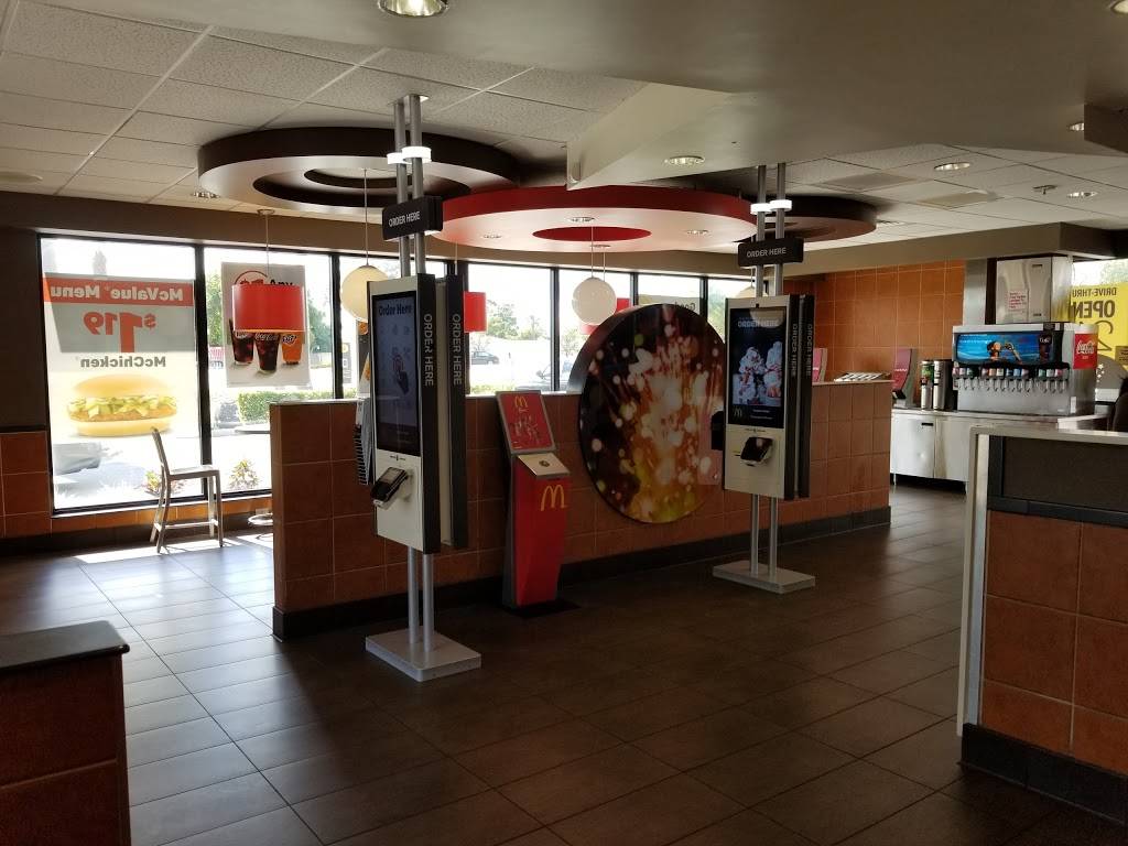 McDonalds | cafe | 4145 W Blue Heron Blvd, West Palm Beach, FL 33404, USA | 5618486783 OR +1 561-848-6783