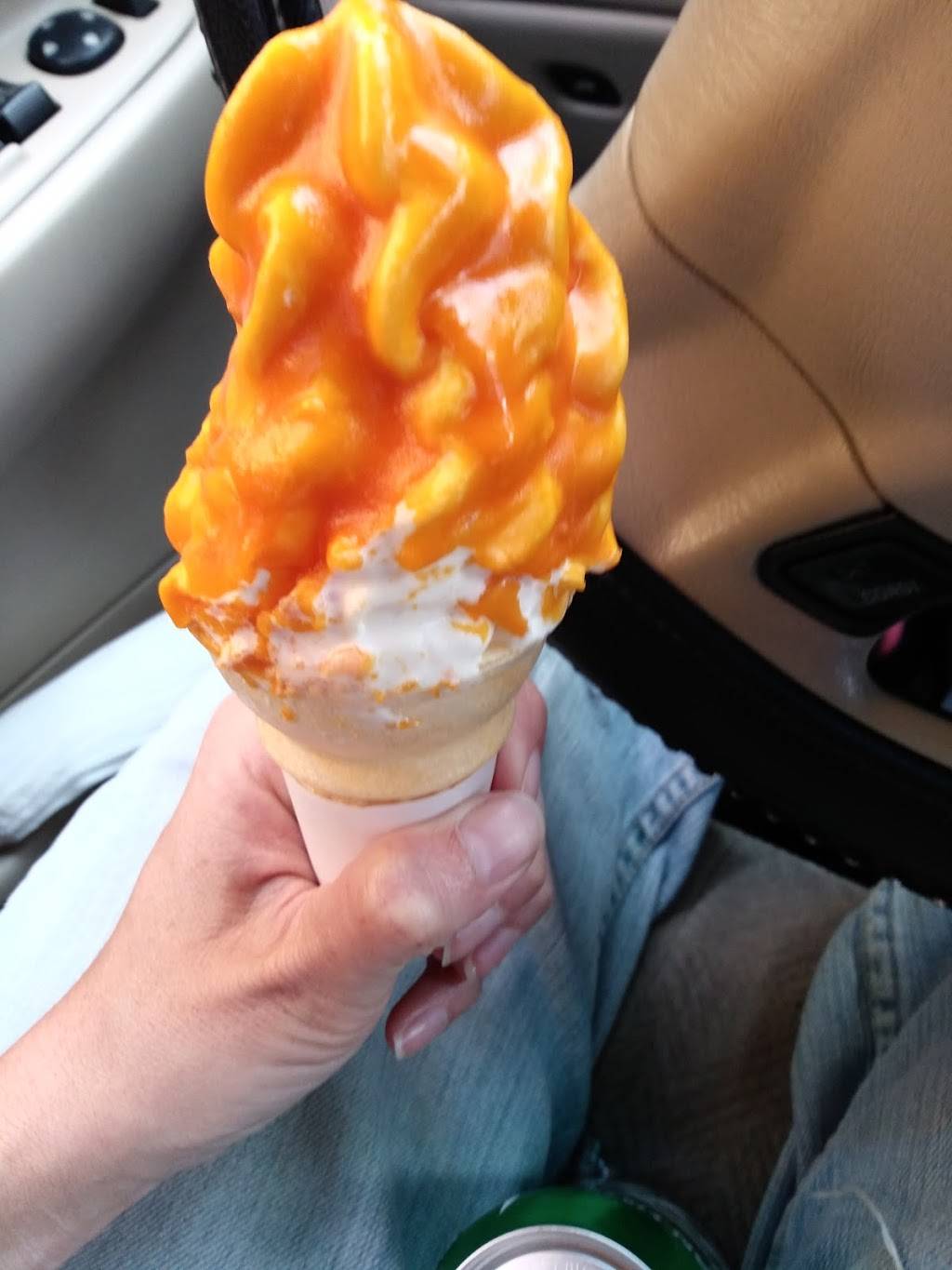 Wienerschnitzel | restaurant | 9651 Menaul Blvd NE, Albuquerque, NM 87112, USA | 5052960503 OR +1 505-296-0503