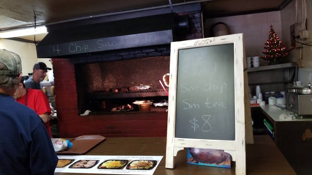 Smokey Pig BBQ | restaurant | 1502 Opelika Rd, Phenix City, AL 36867, USA | 3342989284 OR +1 334-298-9284