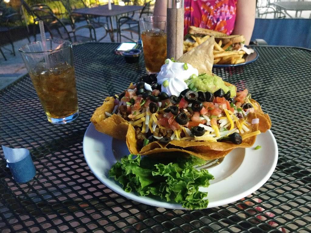 Shipyard Brew Pub Eliot | restaurant | 28 Levesque Dr, Eliot, ME 03903, USA | 2076862026 OR +1 207-686-2026