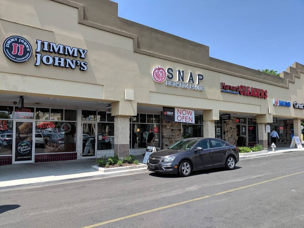 SNAP Custom Pizza & Salads | restaurant | 33 E City Ave, Bala Cynwyd, PA 19004, USA | 4842708636 OR +1 484-270-8636