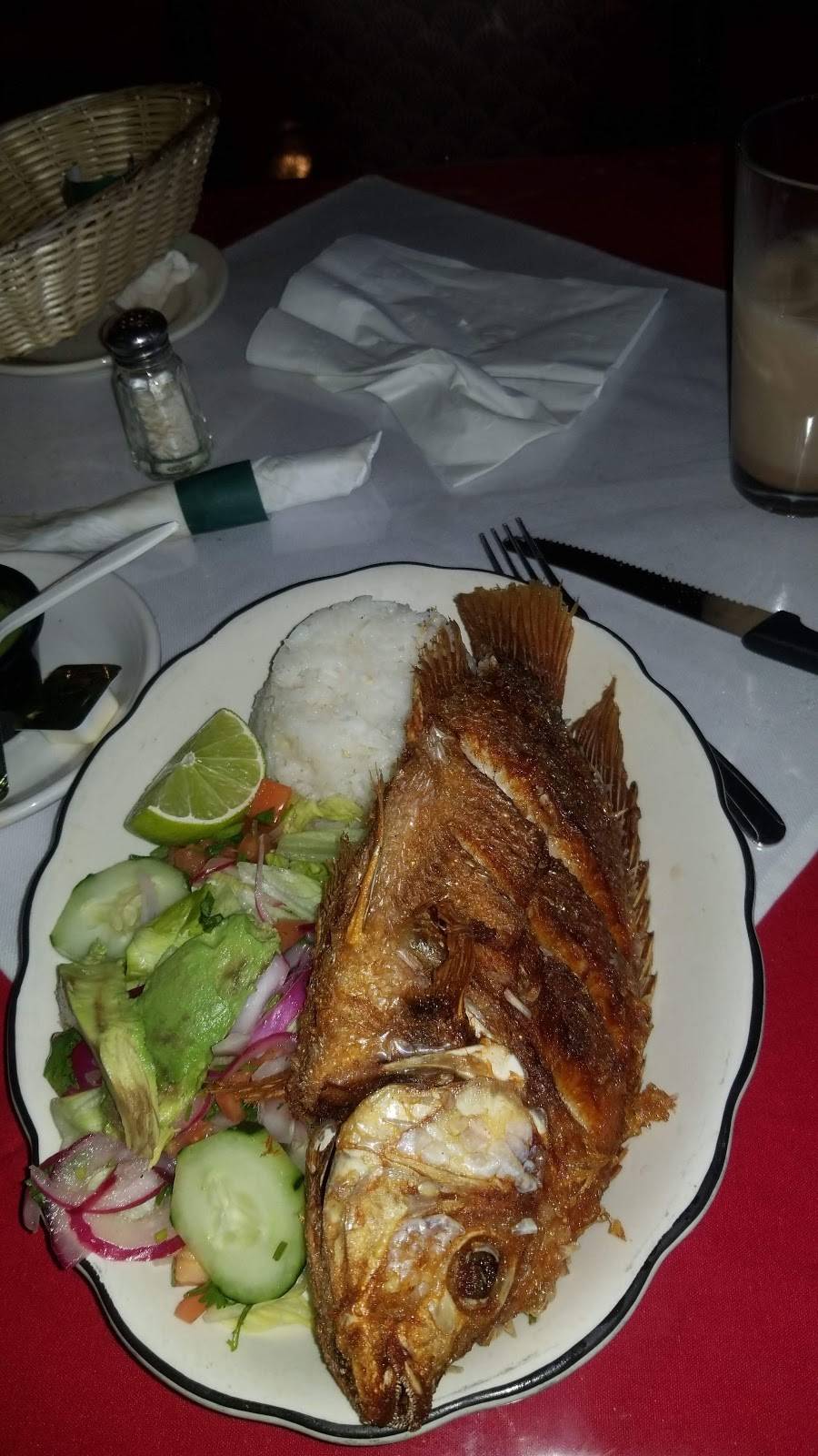 El Puerto Restaurant | restaurant | 4338 3007, Columbia Pike, Arlington, VA 22204, USA | 7032718100 OR +1 703-271-8100