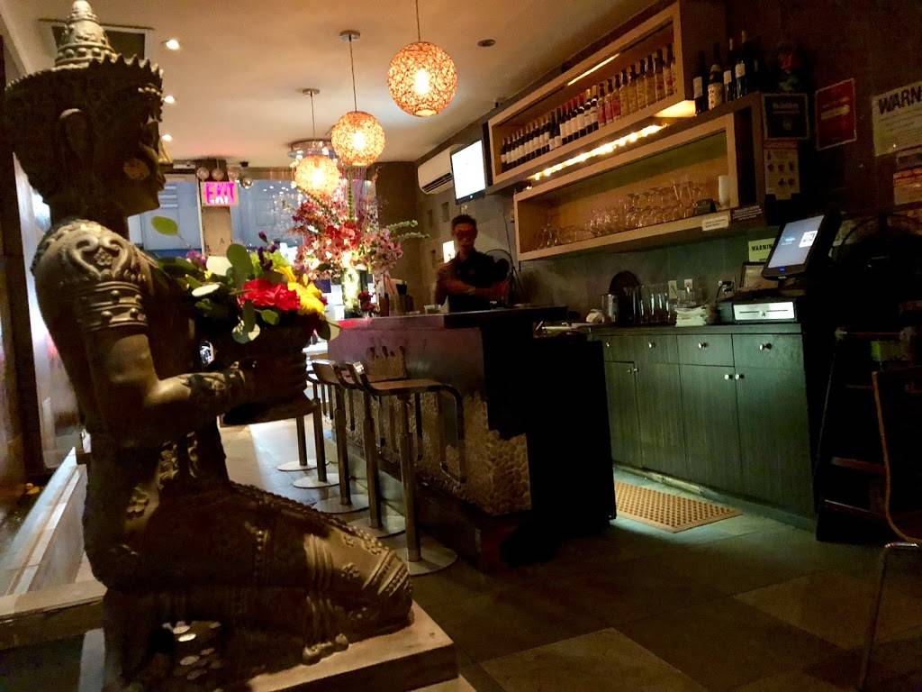 Rin Thai Cuisine | restaurant | 2302, 265 W 23rd St, New York, NY 10011, USA | 2126752988 OR +1 212-675-2988