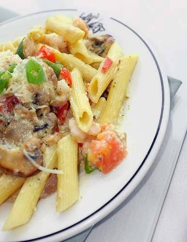 Saltys on the Columbia | restaurant | 3839 NE Marine Dr, Portland, OR 97211, USA | 5032884444 OR +1 503-288-4444