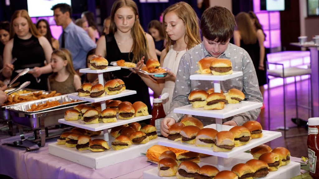 Pantanos Gourmet | restaurant | 1150 Hempstead Turnpike, Uniondale, NY 11553, USA | 5164834911 OR +1 516-483-4911