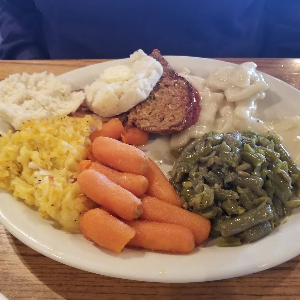 Cracker Barrel Old Country Store | restaurant | 502 Brock Dr, Bloomington, IL 61701, USA | 3098293155 OR +1 309-829-3155