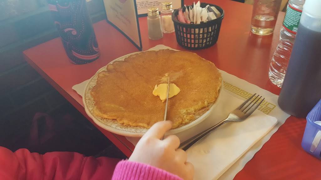 Yor Dogg Mil | restaurant | 847 Kempton St, New Bedford, MA 02740, USA | 5089993845 OR +1 508-999-3845