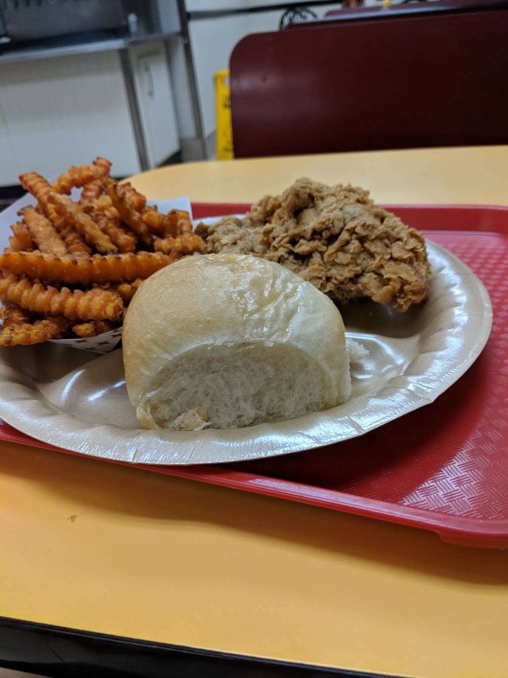 Bushs Chicken - Fairfield | restaurant | 680 US Hwy 84 W, Fairfield, TX 75840, USA | 9033899866 OR +1 903-389-9866