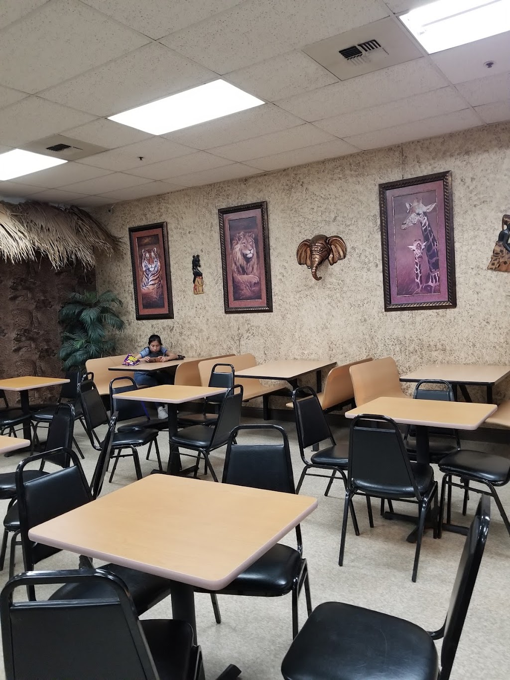 La Jungla Michoacana | restaurant | 2600 Mitchell Rd # N, Ceres, CA 95307, USA | 2095386488 OR +1 209-538-6488