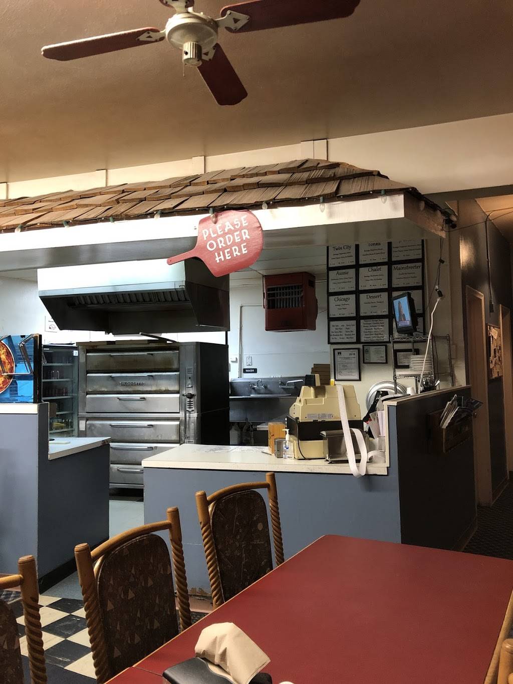 Chalet Pizza | meal delivery | 4316 Shady Oak Rd, Hopkins, MN 55343, USA | 9529355534 OR +1 952-935-5534