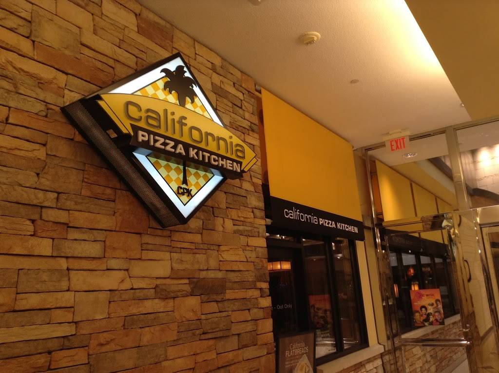 California Pizza Kitchen at Twelve Oaks | restaurant | 27500 Novi Rd, Novi, MI 48377, USA | 2484493280 OR +1 248-449-3280