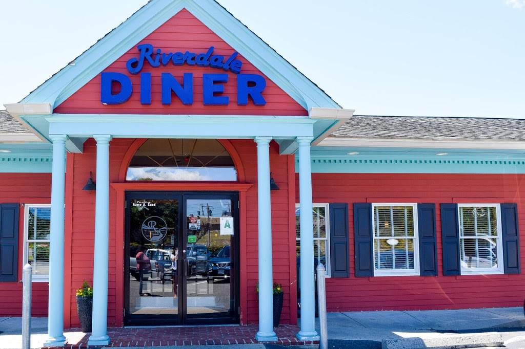 Riverdale Diner | restaurant | 521 River Rd, Shelton, CT 06484, USA | 2039244084 OR +1 203-924-4084