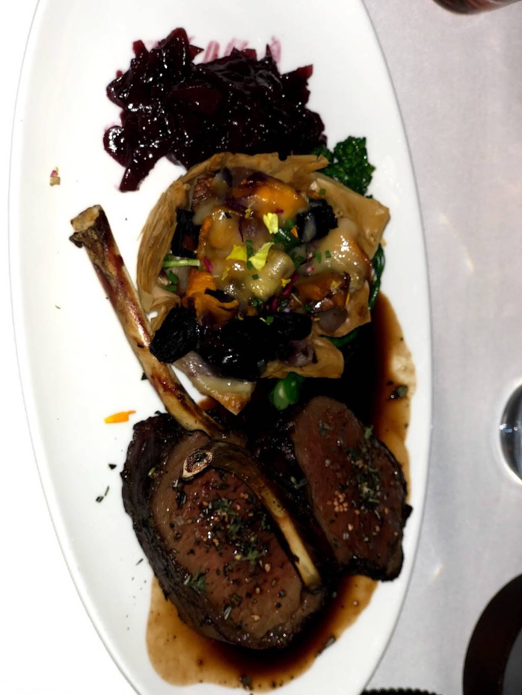 LEtoile Restaurant | restaurant | 22 N Water St, Edgartown, MA 02539, USA | 5086275187 OR +1 508-627-5187