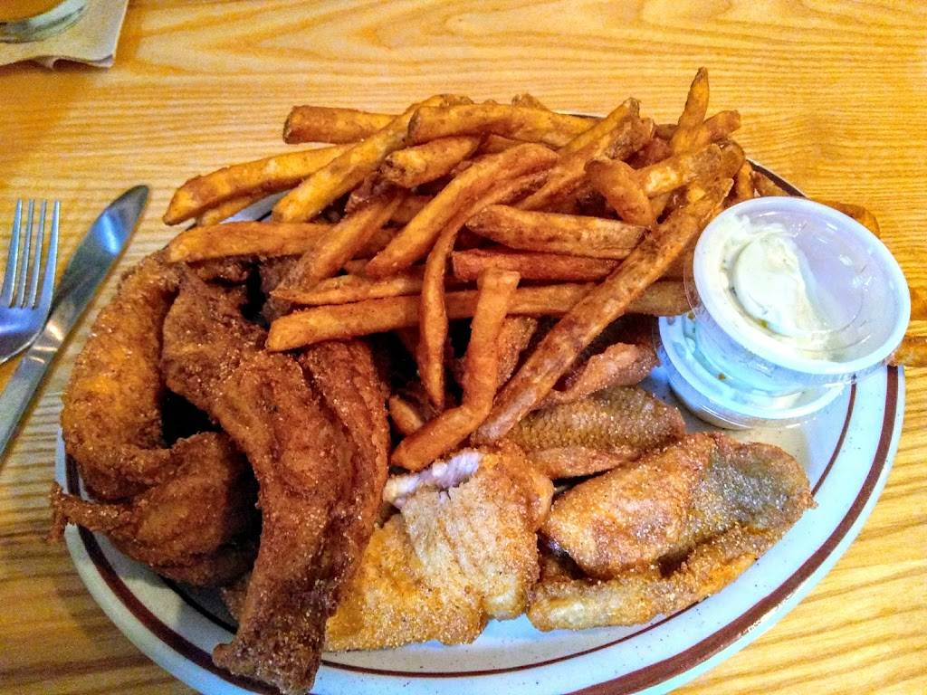 Aztalan Inn Bar & Grill | restaurant | W6630 County Rd B, Lake Mills, WI 53551, USA | 9206483206 OR +1 920-648-3206