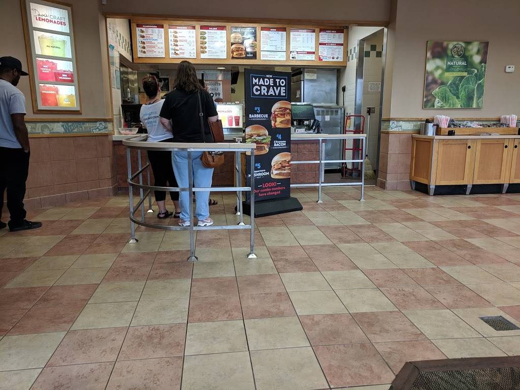 Wendys | restaurant | 793 Business Park Dr, Prattville, AL 36066, USA | 3343652154 OR +1 334-365-2154