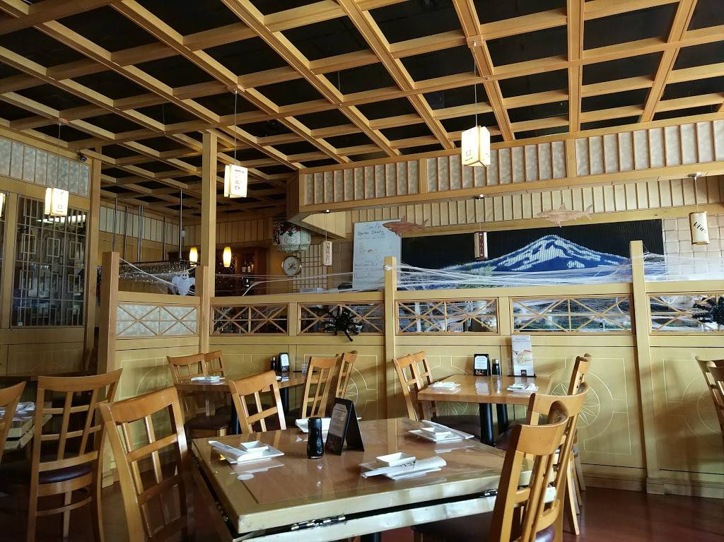 Ichiro Hibachi & Sushi | restaurant | 962 Farmington Ave, West Hartford, CT 06107, USA | 8602327888 OR +1 860-232-7888