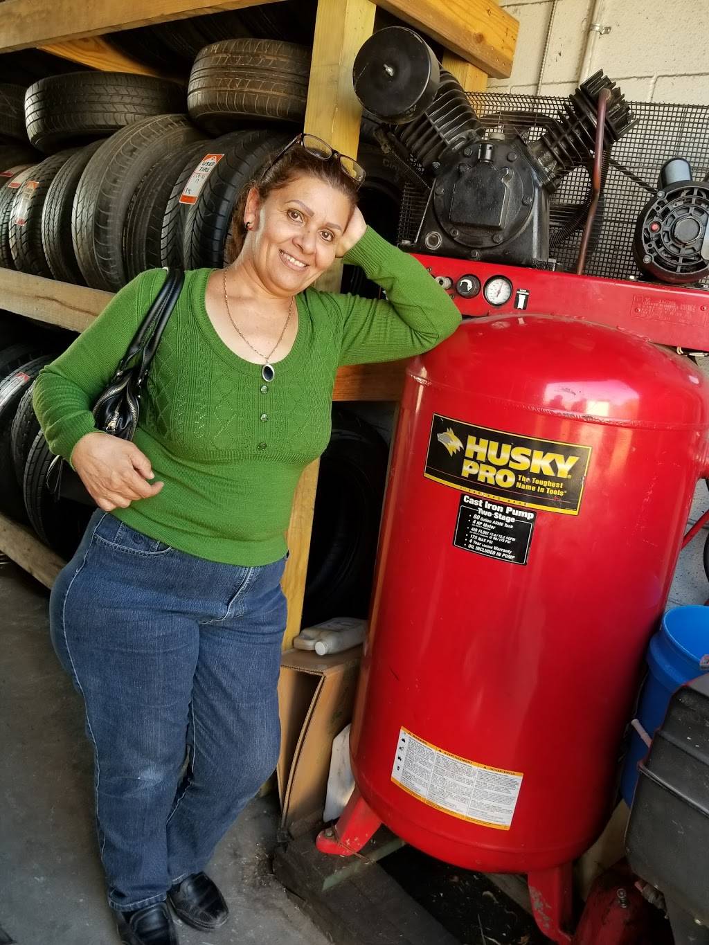 Pizza Inn | restaurant | 11003 Antoine Dr Ste E, Houston, TX 77086, USA | 2815868299 OR +1 281-586-8299