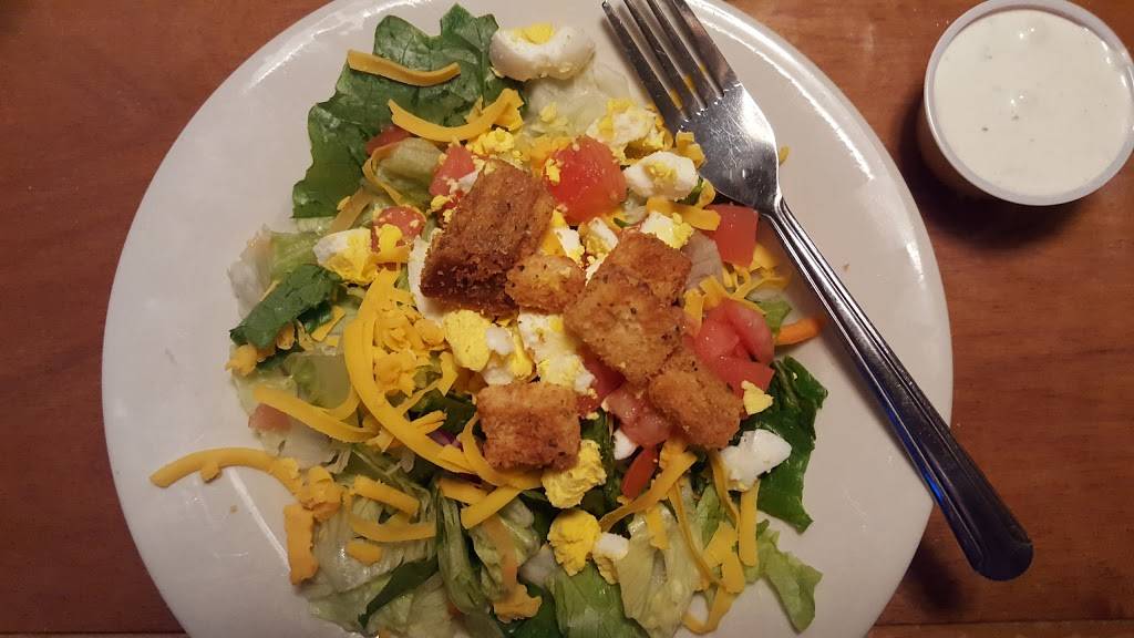 Texas Roadhouse | restaurant | 13830 I-35, Live Oak, TX 78233, USA | 2109674998 OR +1 210-967-4998