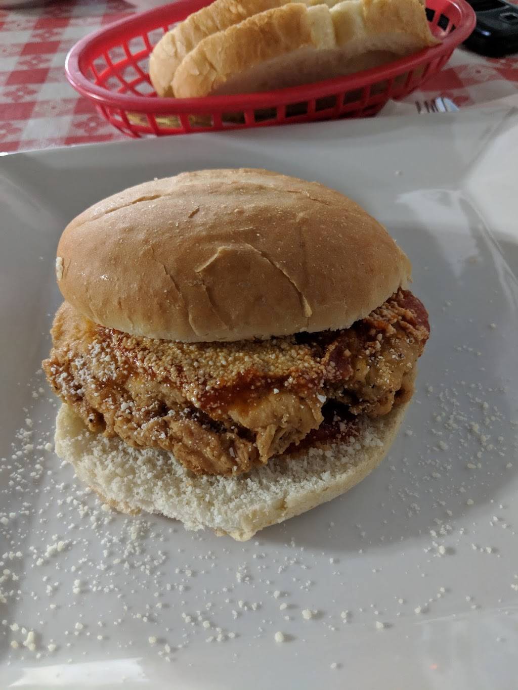 Scarsellas Restaurant | restaurant | 4151 Market St, Youngstown, OH 44512, USA | 3307880806 OR +1 330-788-0806