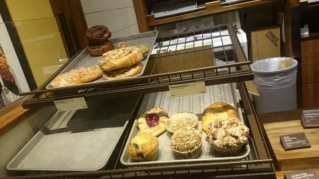 Panera Bread | bakery | 2515 W Lake Ave, Peoria, IL 61615, USA | 3096810904 OR +1 309-681-0904